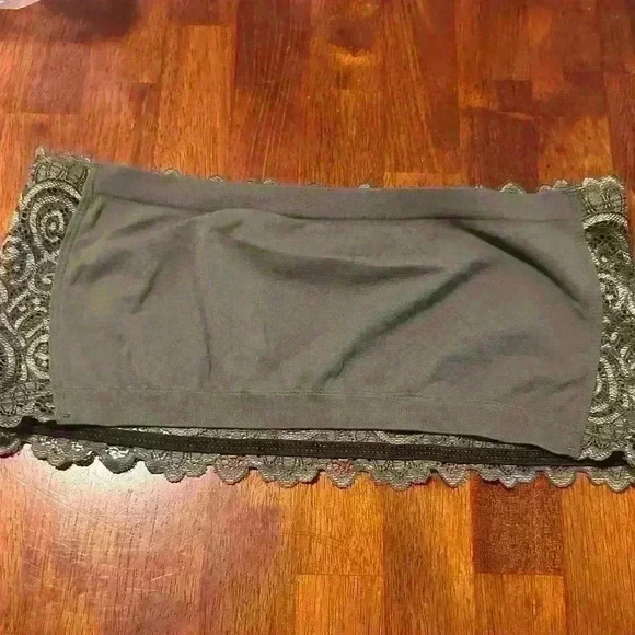 Free People Reversible Bandeau Bra Top NWOT M/L - Picture 3 of 5